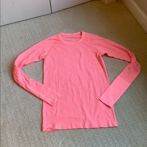 Lululemon Swiftly Tech long sleeve top